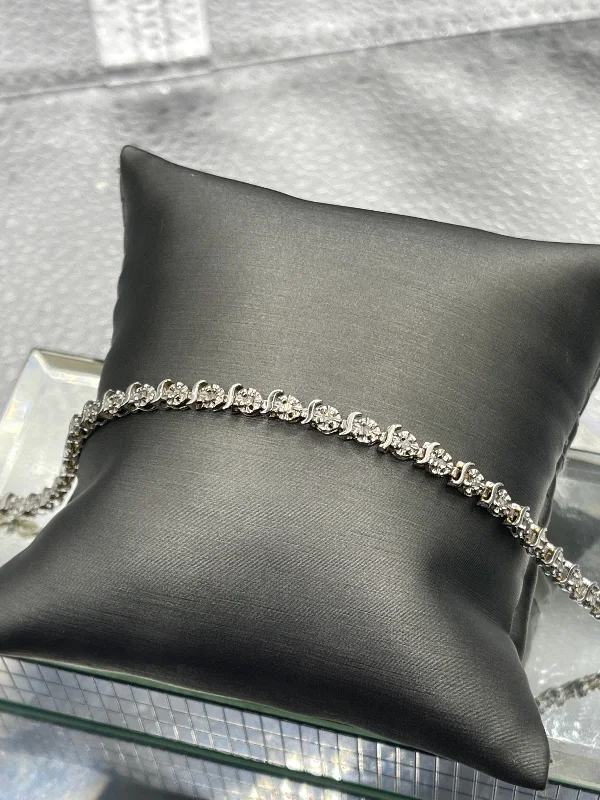 ladies-party-link-bracelets-Ladies Gorgeous 14 Karat White Gold Diamond Tennis Bracelet