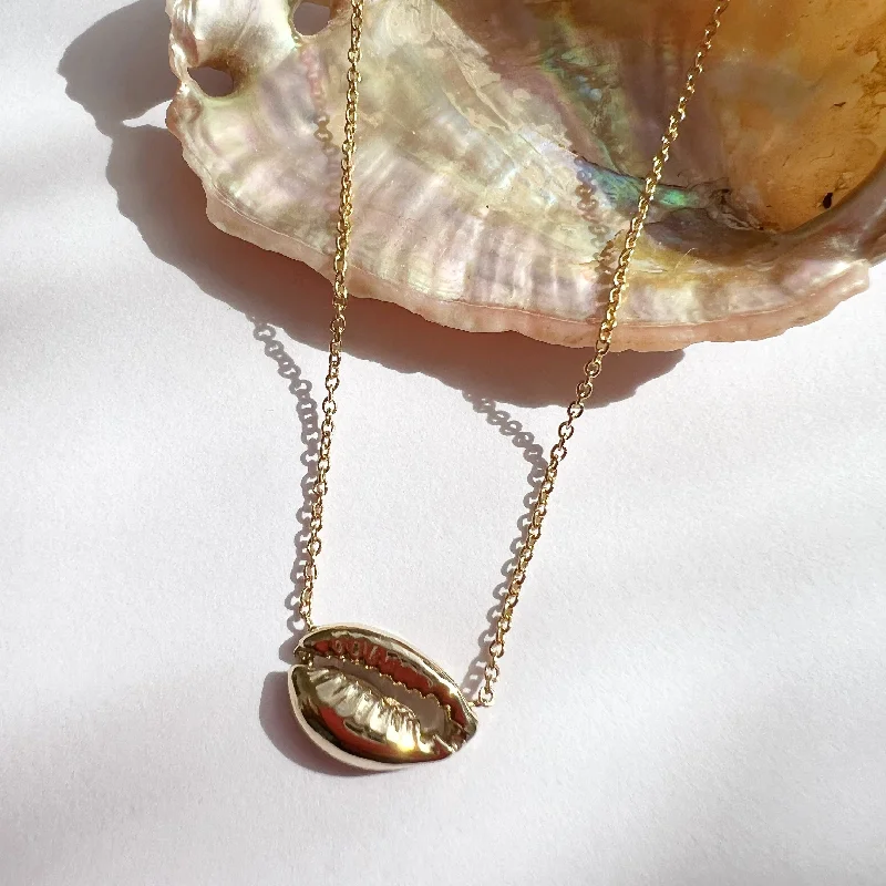 ladies-sterling-silver-heart-necklaces-Baby 14k Cowrie necklace