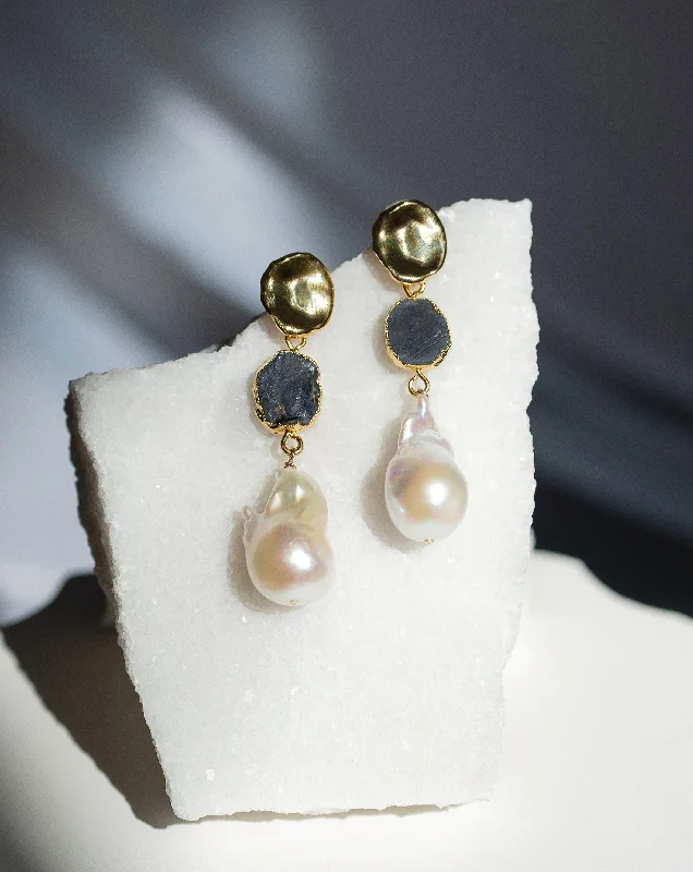 Ladies earrings with rose kunzite -September | Sapphire Birthstones x Pearls Earrings