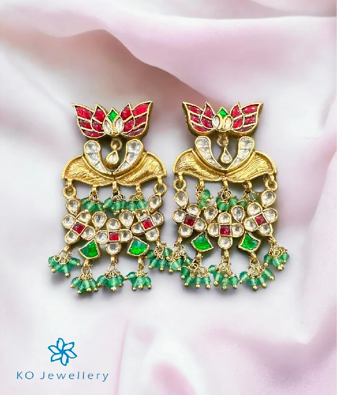 Ladies earrings for painters -The Silver Kundan Earrings