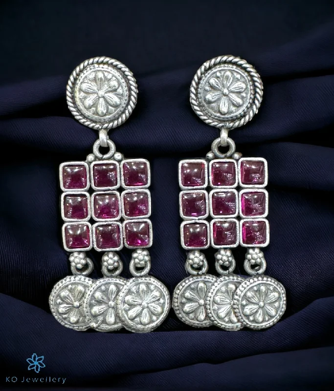 Ladies earrings tactile shine -The Tanmaya Silver Earrings (Red)