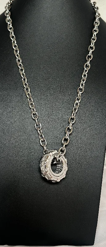 ladies-vintage-diamond-necklaces-CrossFit Tire Necklace