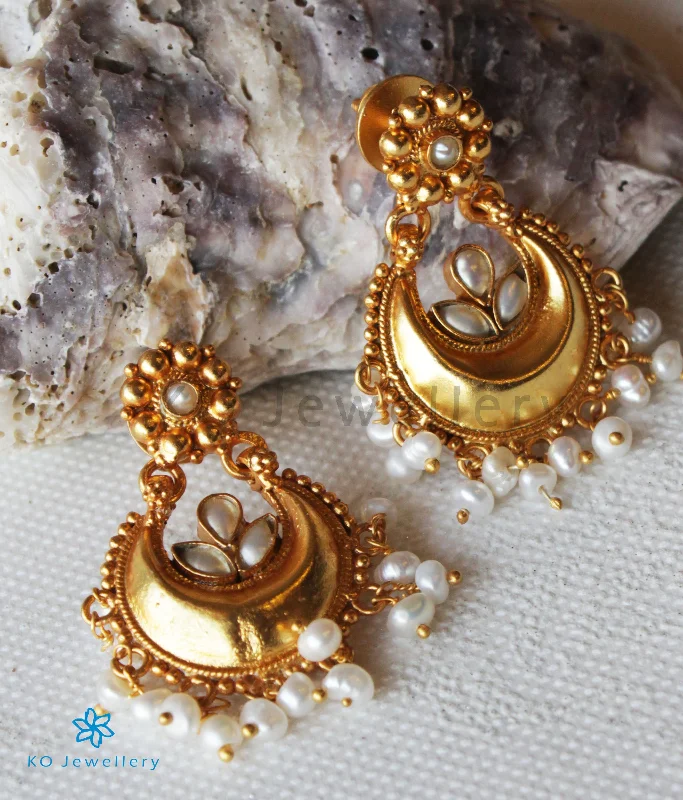 Ladies earrings with sphere drops -The Mahika Silver Pearl Earrings