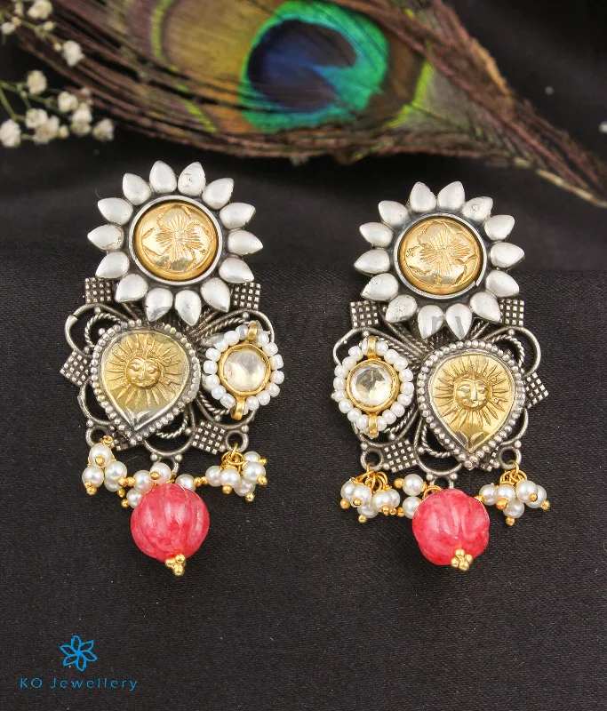 Ladies earrings with hybrid metals -The Suryamukhi Silver Kundan Earrings (2 Tone)